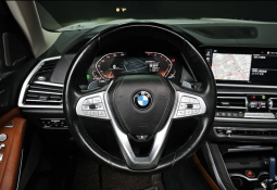 BMW X7 full