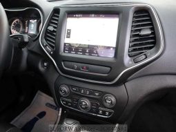 										Jeep Cherokee full									