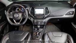 										Jeep Cherokee full									