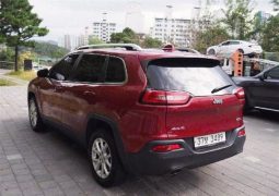 										Jeep Cherokee full									
