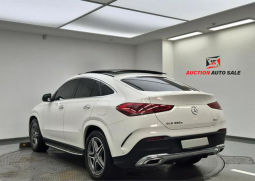 Mercedes Benz GLE-coupe full