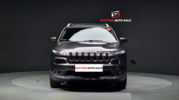 										Jeep Cherokee full									