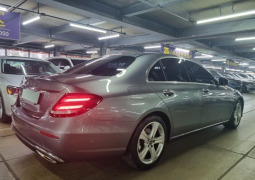 Mercedes Benz E-class full