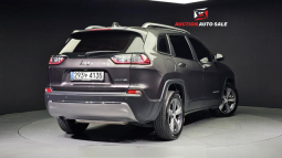 										Jeep Cherokee full									