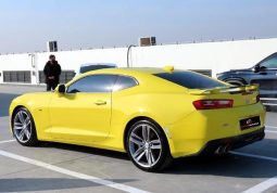 										Chevrolet Camaro Bumblebee full									