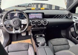 Mercedes Benz CLA full