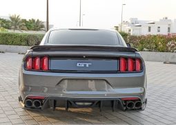 										Ford Mustang full									