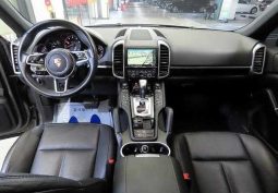 Porsche Cayenne full