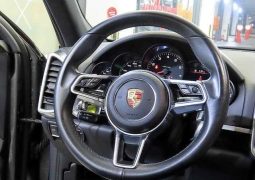 Porsche Cayenne full