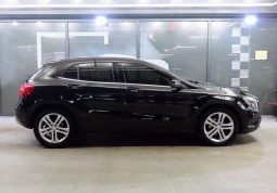 										Mercedes benz GLA full									