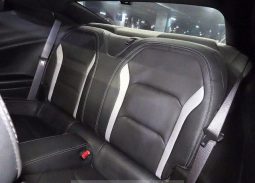 										Chevrolet Camaro full									