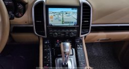 Porsche cayenne full