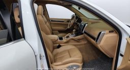 Porsche cayenne full