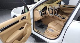 Porsche cayenne full