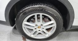 Porsche cayenne full